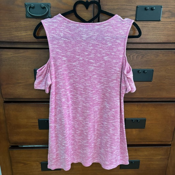 Women's Size Medium Reel Legends Era Performance Heathered Pink Cold Shoulder - Picture 3 of 7